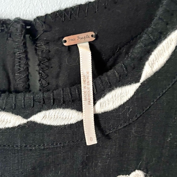 Free People “birds of a feather” embroidered black &white swing sleeveless dress - Picture 7 of 17